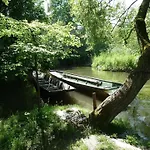 Art-be-and-b -studios Bed & Breakfast Riegel