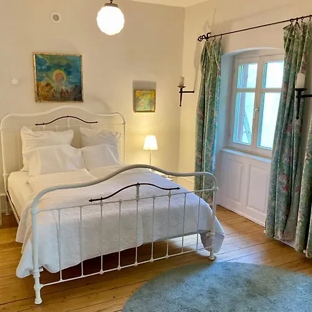 Bed and breakfast Art-be-and-b -studios 3*