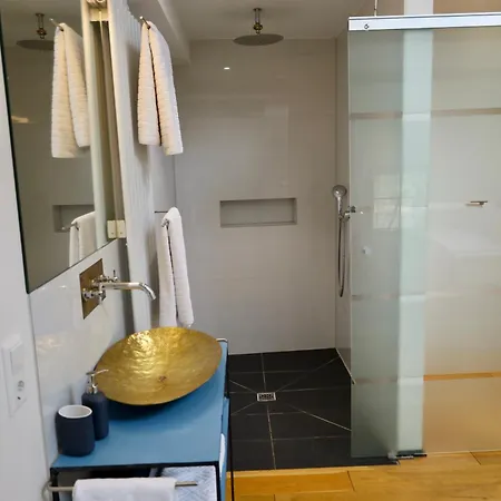 Art-be-and-b -studios 3*