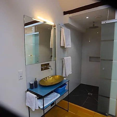Art-be-and-b -studios Bed & Breakfast 3*