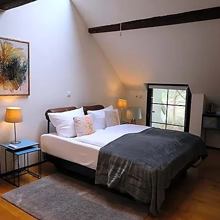 Bed & Breakfast Art-be-and-b -studios