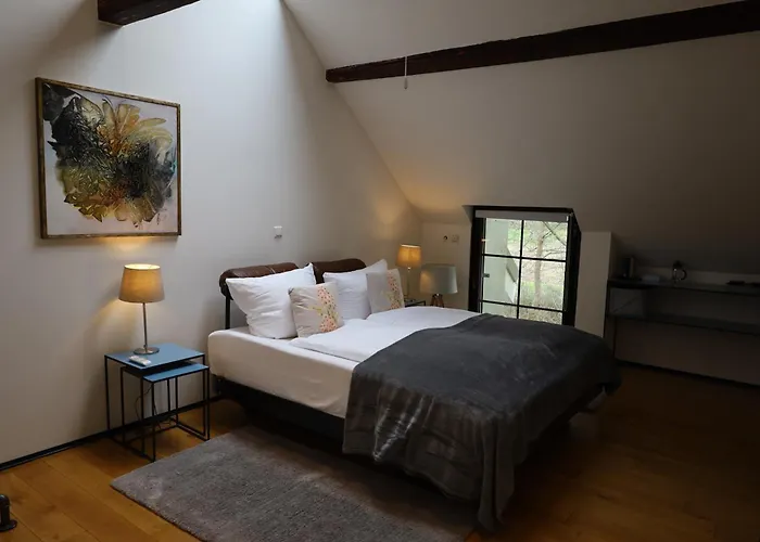 Art-be-and-b -studios Bed & Breakfast 3*